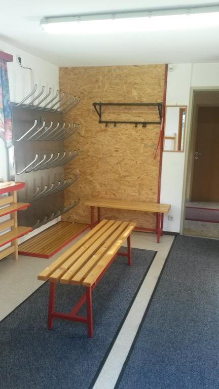 Haus Mary Apartman Russbach am Pass Gschütt Kültér fotó