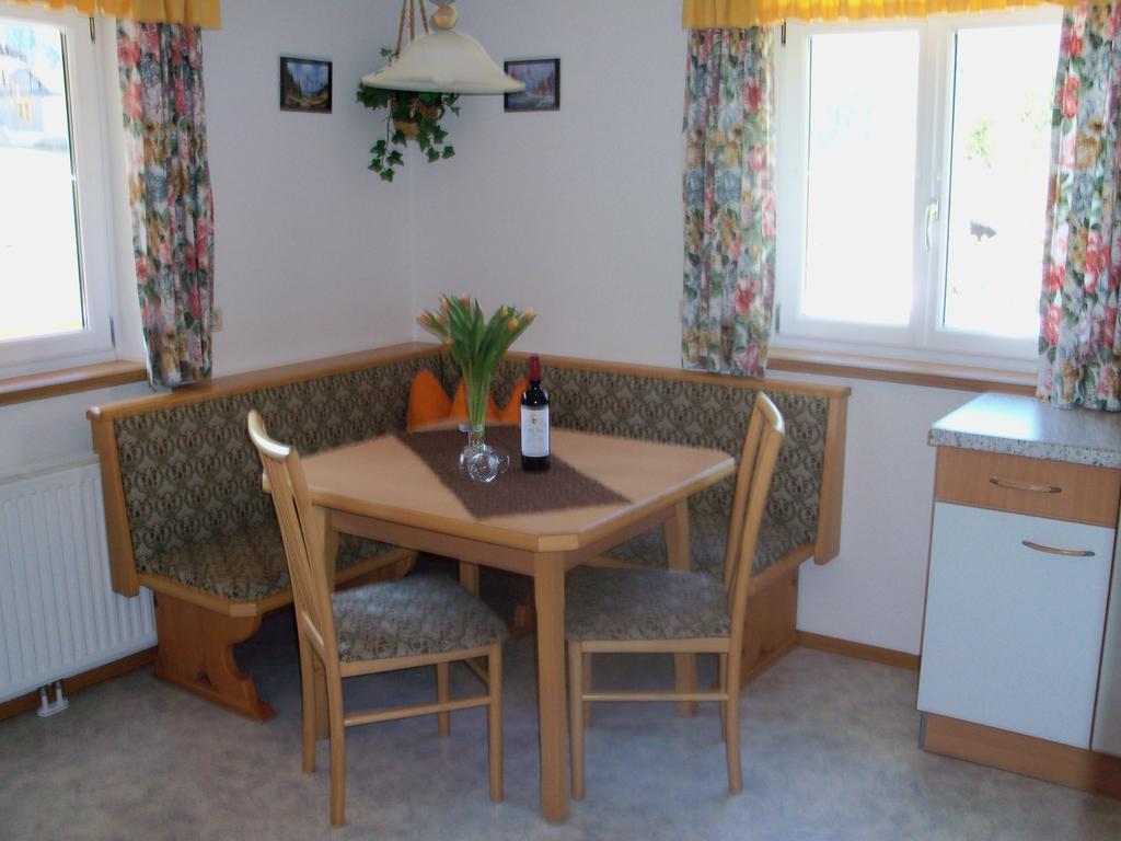 Haus Mary Apartman Russbach am Pass Gschütt Kültér fotó