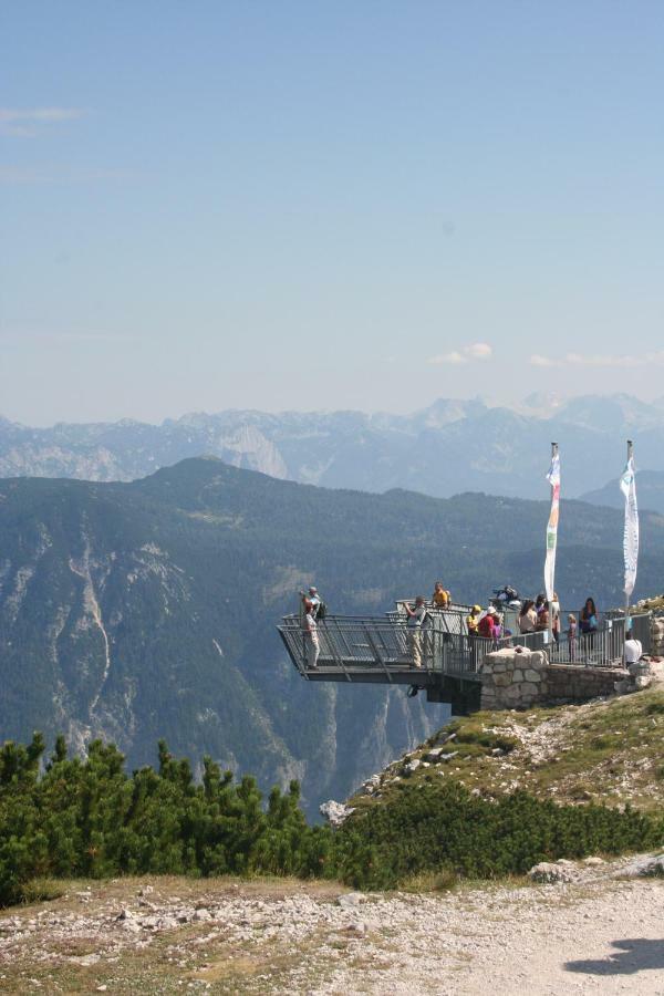 Haus Mary Apartman Russbach am Pass Gschütt Kültér fotó