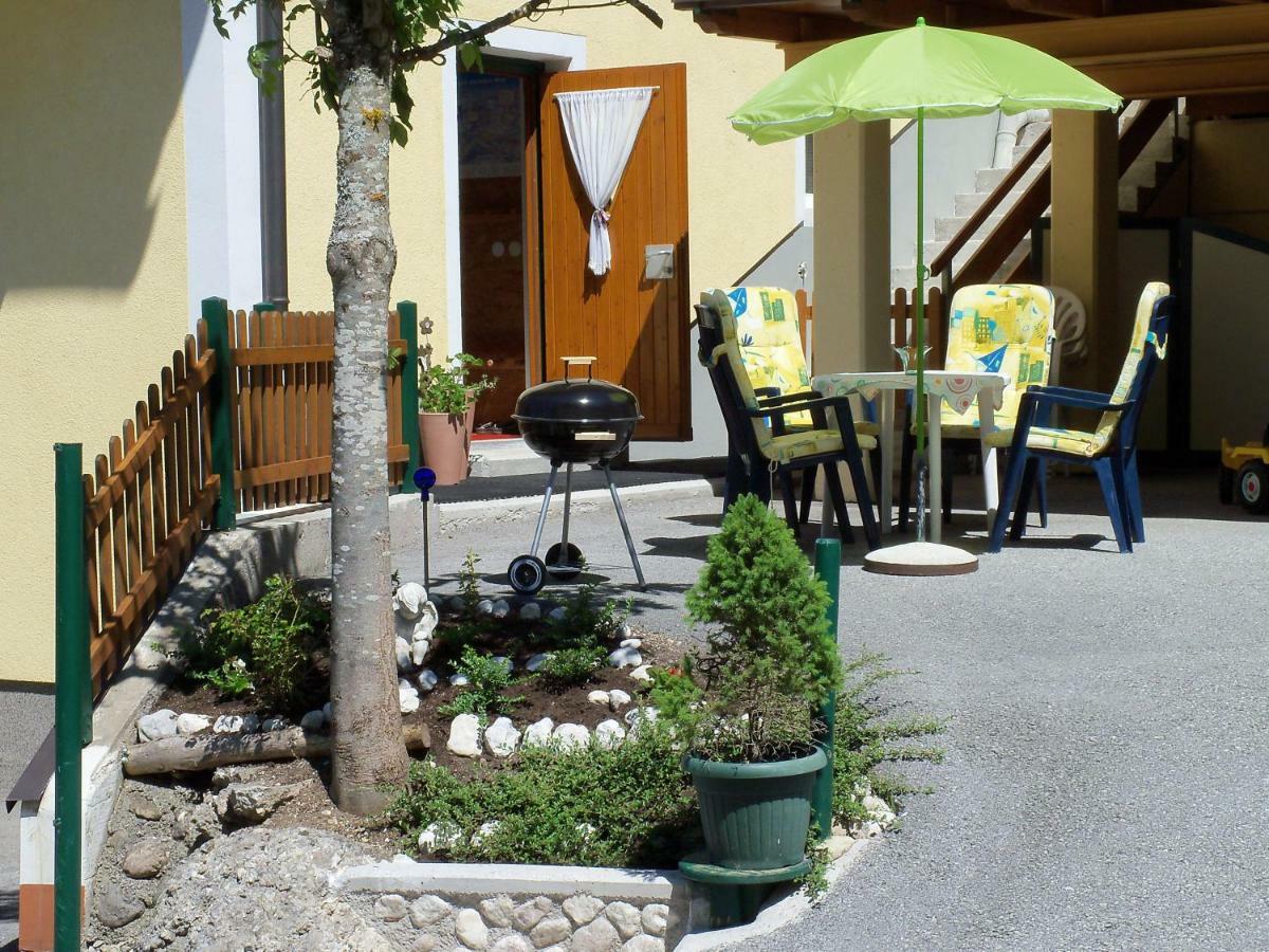 Haus Mary Apartman Russbach am Pass Gschütt Kültér fotó