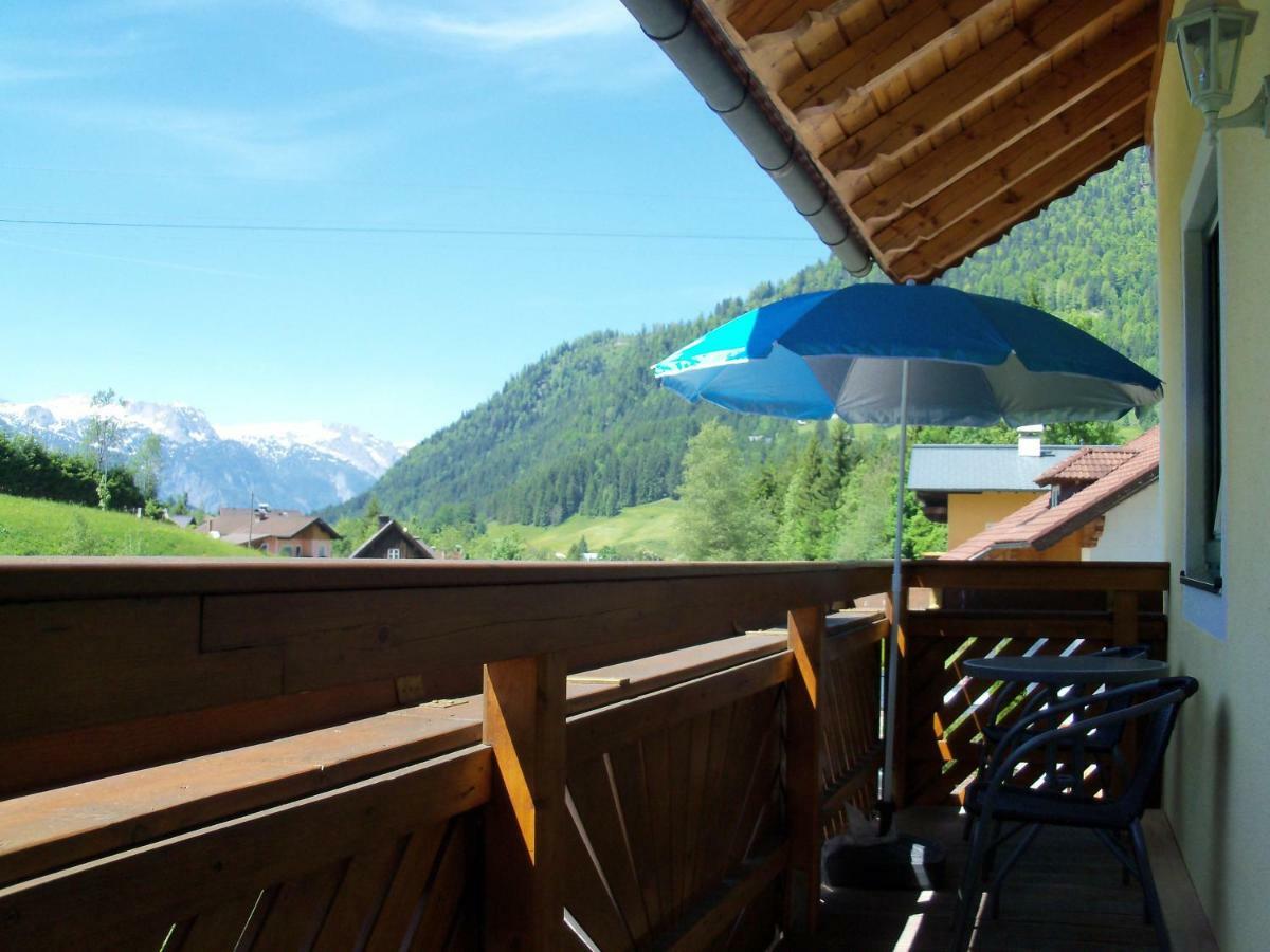 Haus Mary Apartman Russbach am Pass Gschütt Kültér fotó